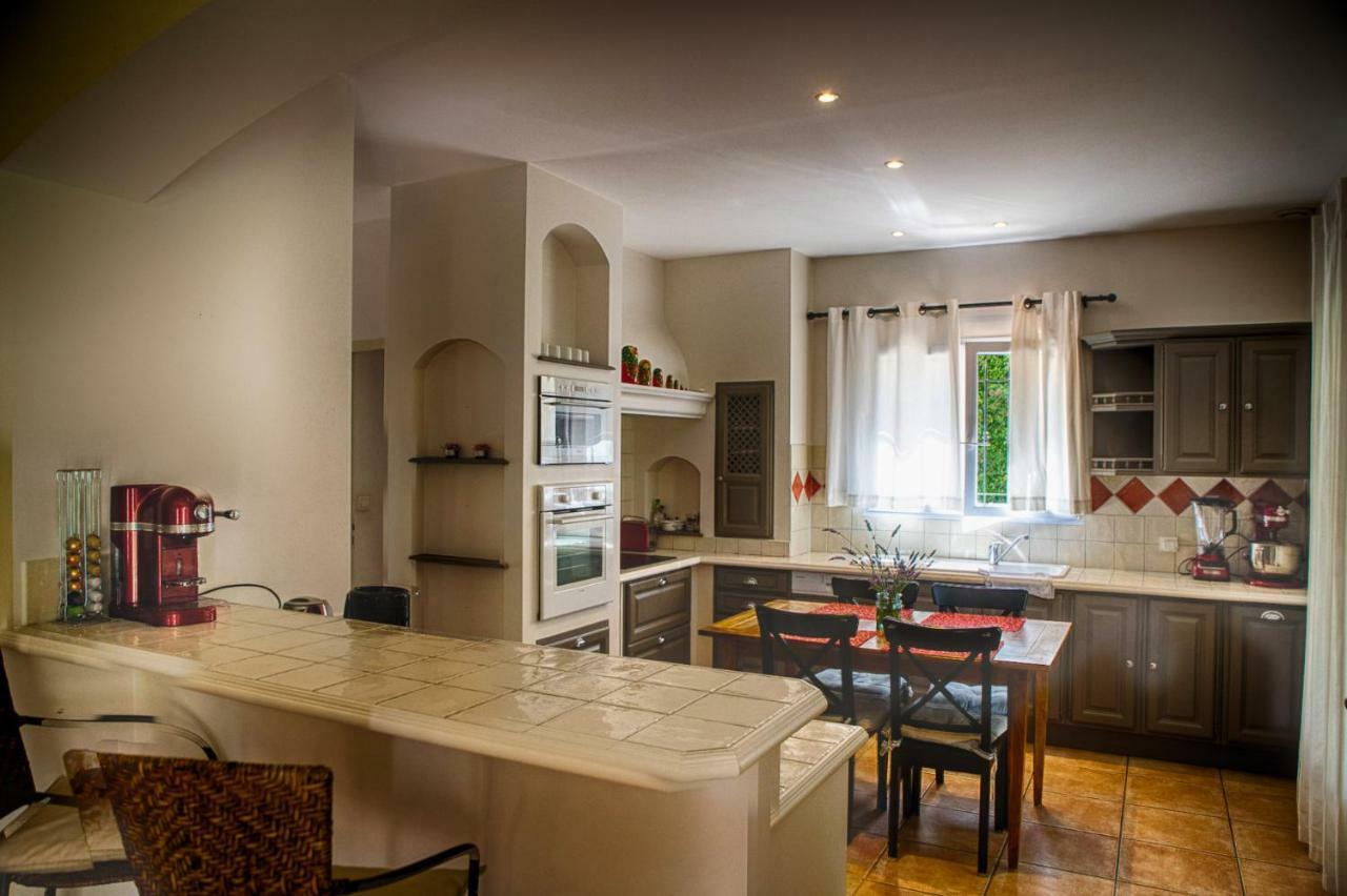 Auberge De Garance - Villa Prestige 5 Etoiles & Table Gastronomique Etoile Saint-Rémy-de-Provence Екстериор снимка